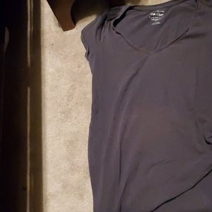 Maternity shirt bump start